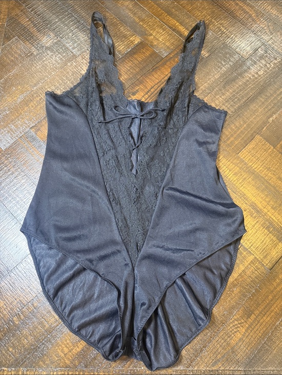 Evelyn Rainbird Other - Vintage Evelyn Rainbird Formfit Rogers Black Lace Teddy Bodysuit 38 M